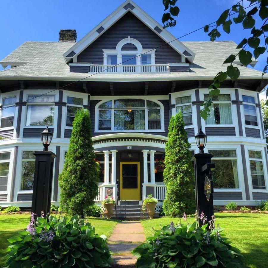 Fairholm Boutique Inns Charlottetown Exteriör bild